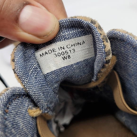 TOMS Shoe Women 8 Leopard Print Desert Wedge Booties - Picture 6 of 8